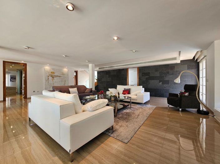 Image No.14-3 Bed Villa for sale