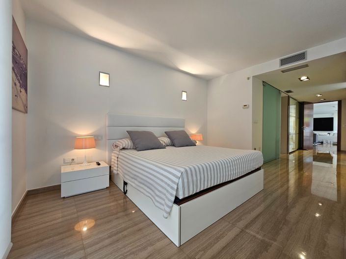 Image No.20-3 Bed Villa for sale