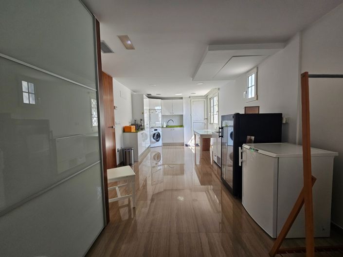 Image No.40-3 Bed Villa for sale