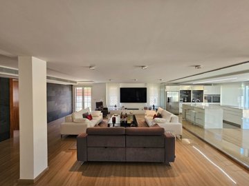 o1j8qg79his302ke17jv4l31m8n48