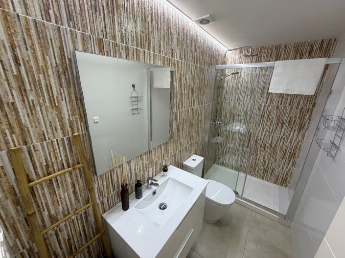 Image No.35-2 Bed Apartment for sale