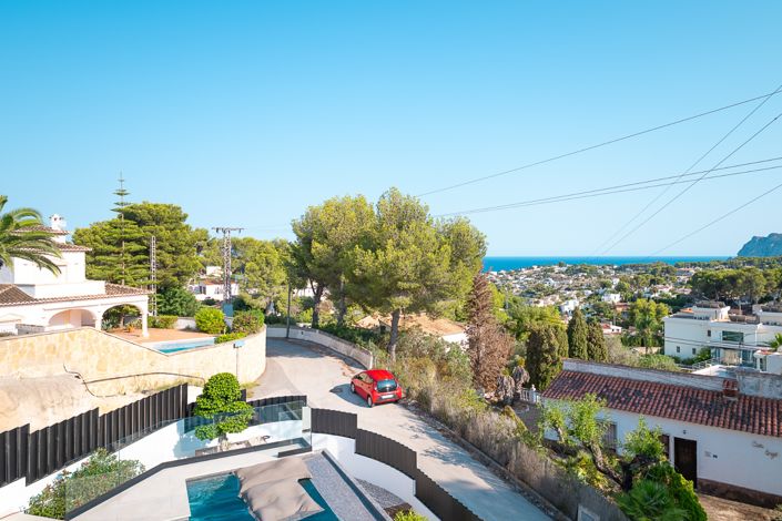 Image No.10-3 Bed Villa for sale