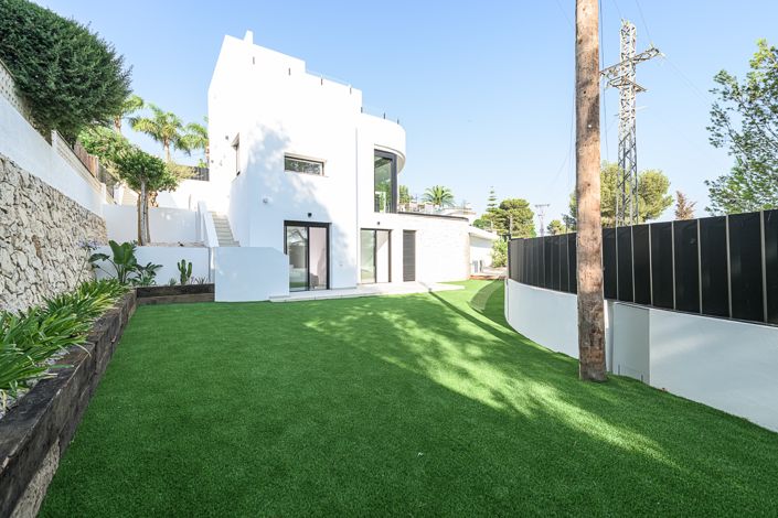 Image No.3-3 Bed Villa for sale