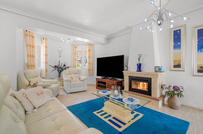 Image No.25-4 Bed Villa for sale