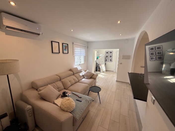 Image No.12-2 Bed Villa for sale