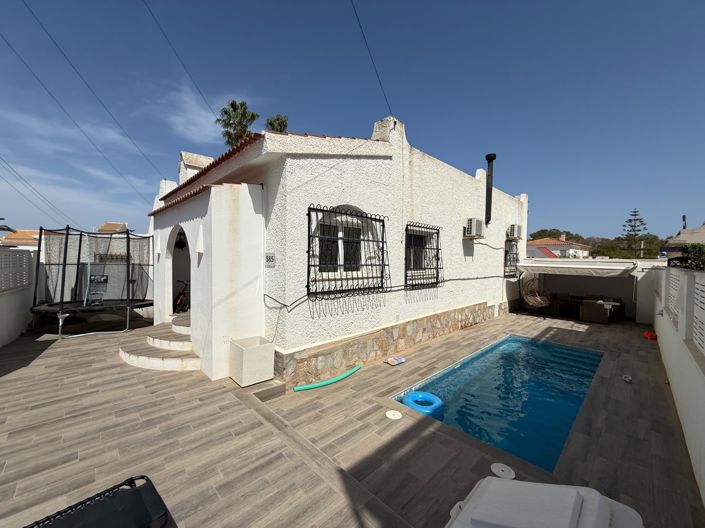 Image No.6-2 Bed Villa for sale