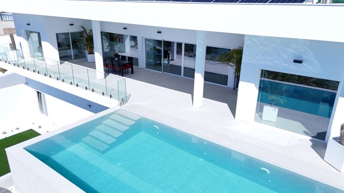 Image No.10-5 Bed Villa for sale