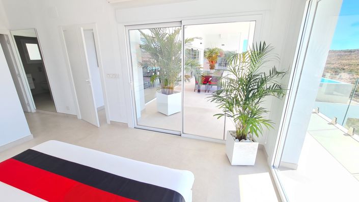 Image No.22-5 Bed Villa for sale