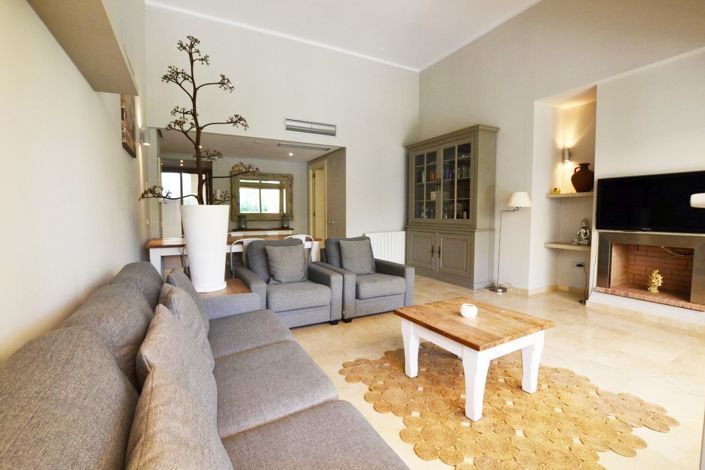 Image No.19-3 Bed Villa for sale