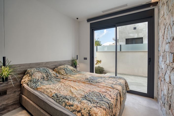 Image No.17-5 Bed Villa for sale