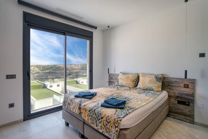 Image No.24-5 Bed Villa for sale