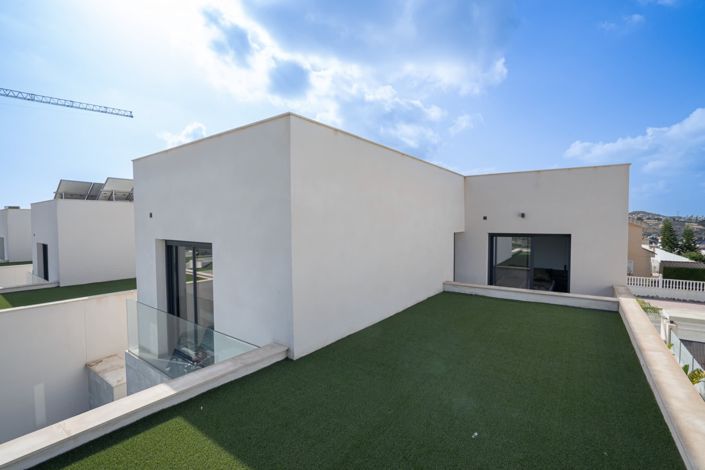 Image No.32-5 Bed Villa for sale