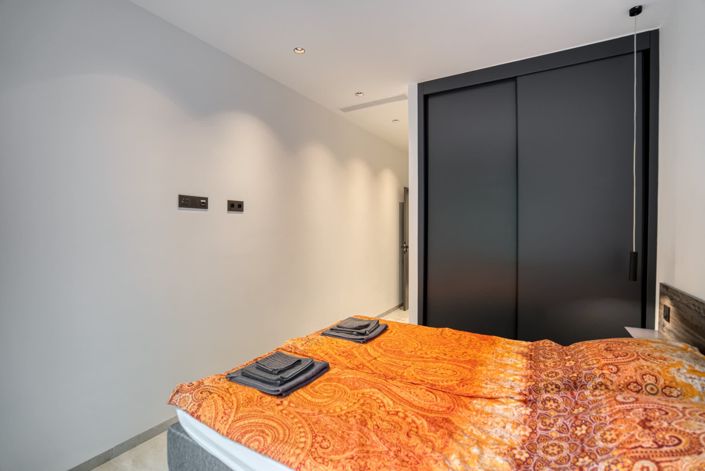 Image No.38-5 Bed Villa for sale