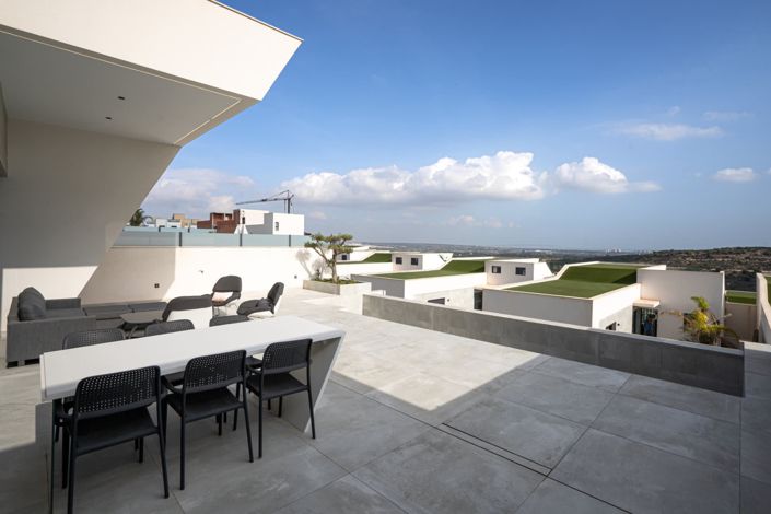 Image No.4-5 Bed Villa for sale