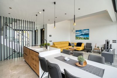 o1gicvrqg1g3tcbe1o051bol1lo44a