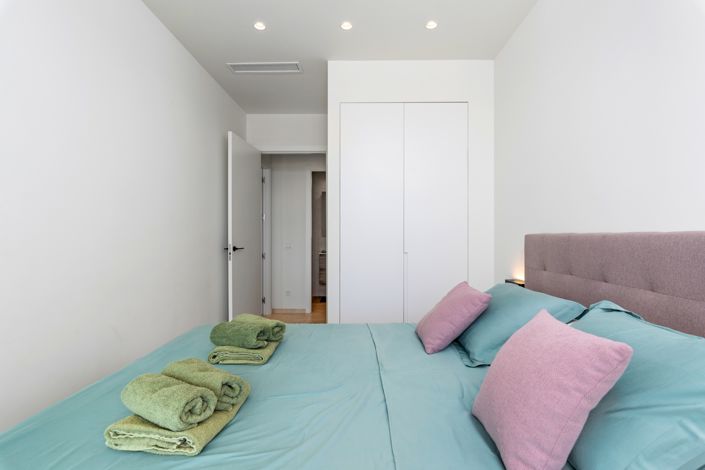 Image No.20-2 Bed Apartment for sale