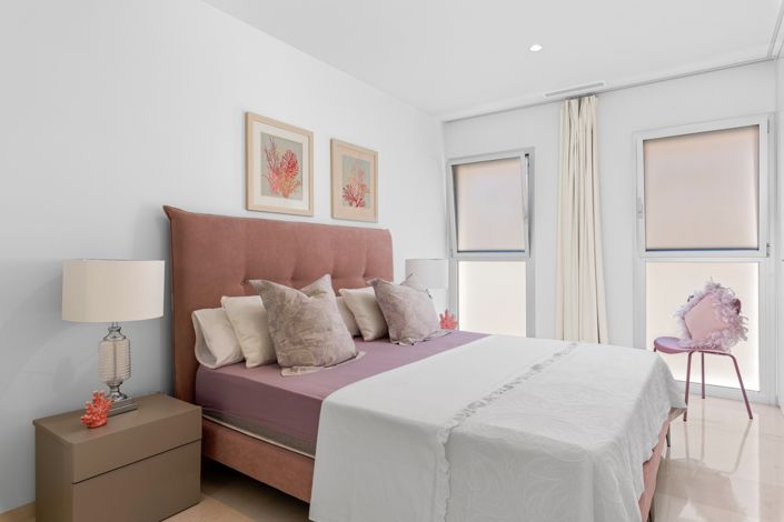 Image No.18-4 Bed Apartment for sale