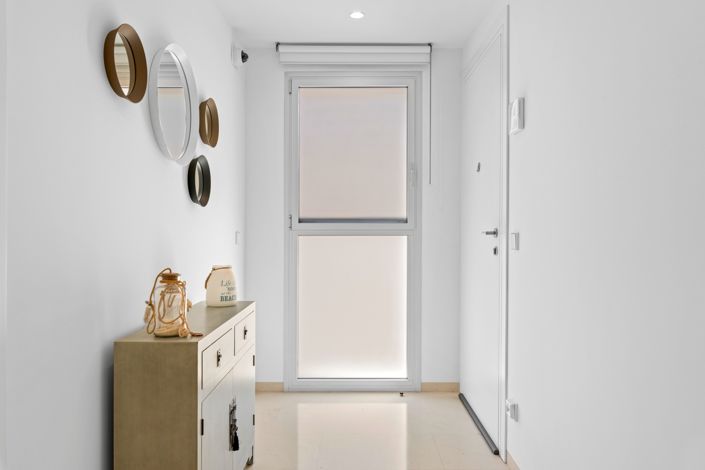 Image No.25-4 Bed Apartment for sale