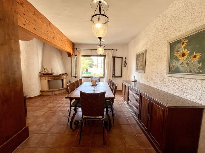 Image No.16-6 Bed Villa for sale