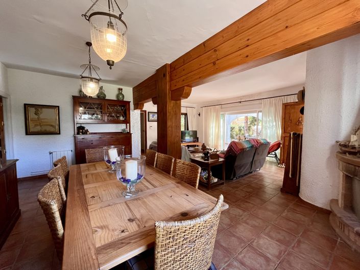 Image No.6-6 Bed Villa for sale