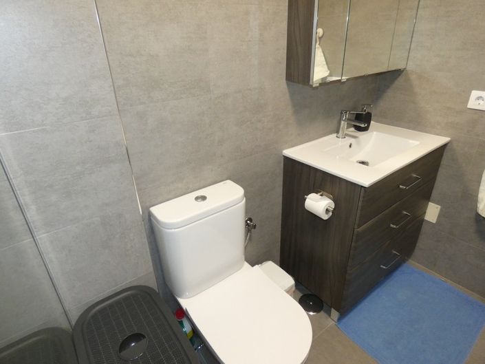 Image No.24-2 Bed Apartment for sale