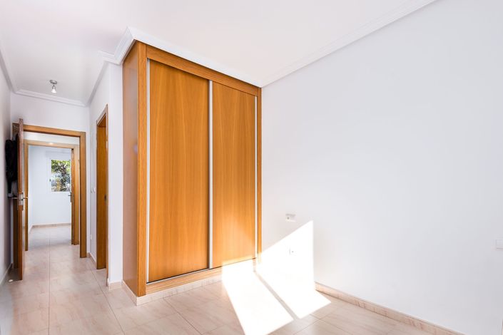 Image No.19-2 Bed Apartment for sale