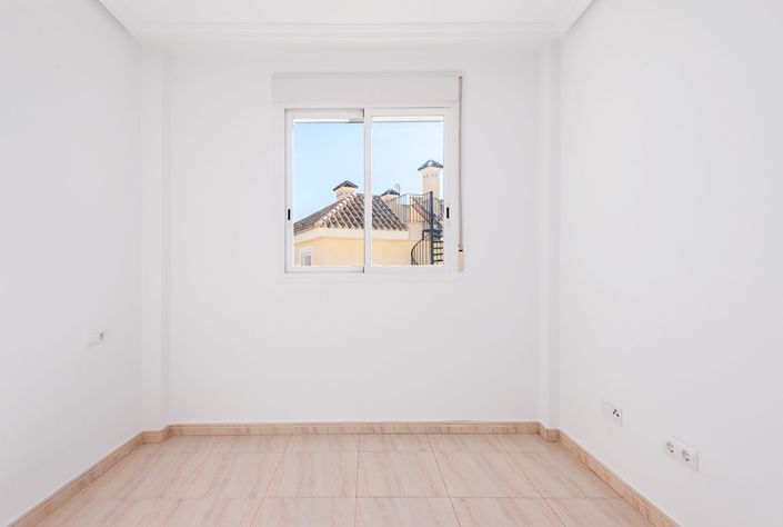 Image No.22-2 Bed Apartment for sale