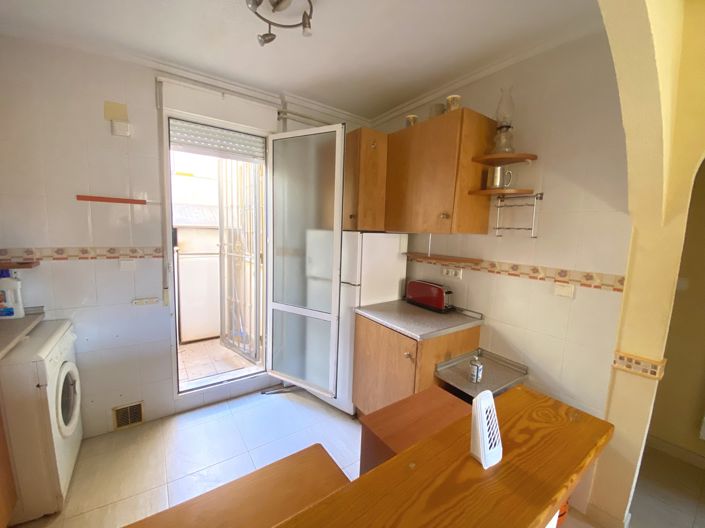 Image No.8-2 Bed Bungalow for sale