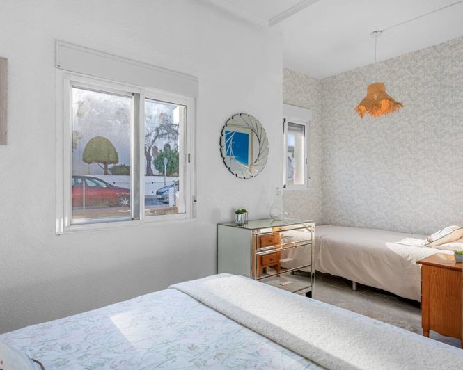 Image No.15-2 Bed Villa for sale