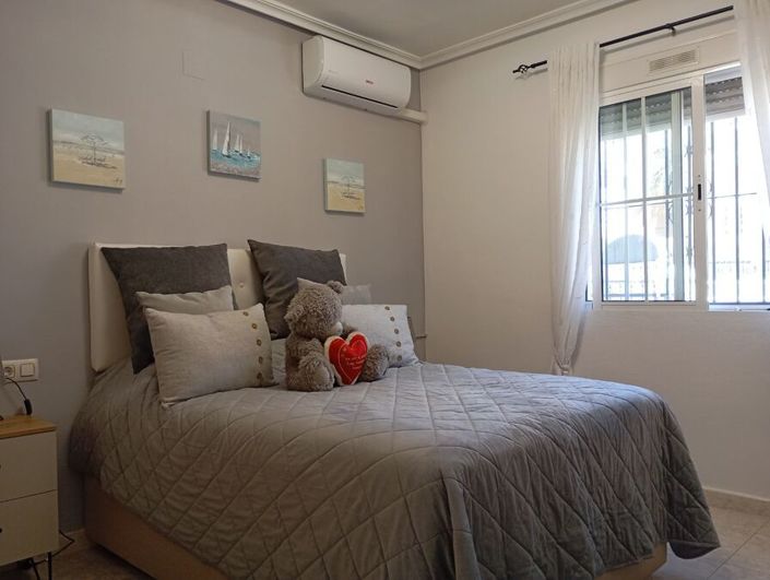 Image No.24-3 Bed Villa for sale