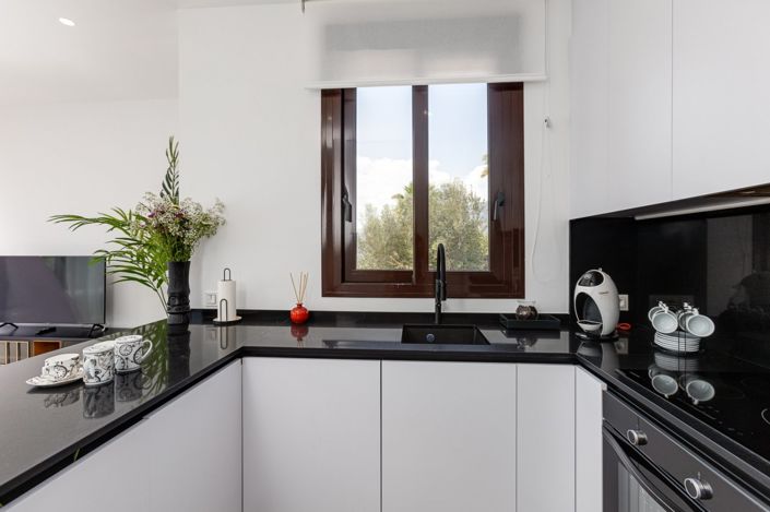 Image No.6-4 Bed Villa for sale