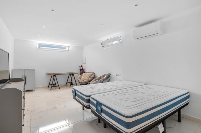 Image No.24-5 Bed Villa for sale