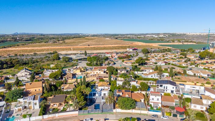 Image No.38-4 Bed Villa for sale