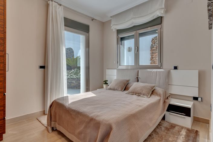 Image No.21-4 Bed Villa for sale