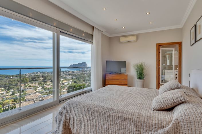 Image No.26-4 Bed Villa for sale