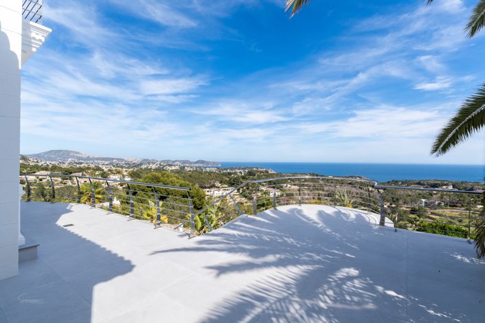 Image No.37-4 Bed Villa for sale