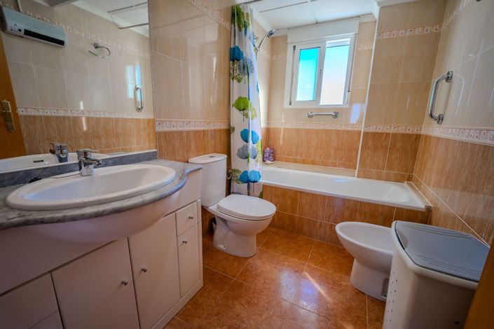 Image No.13-2 Bed Apartment for sale