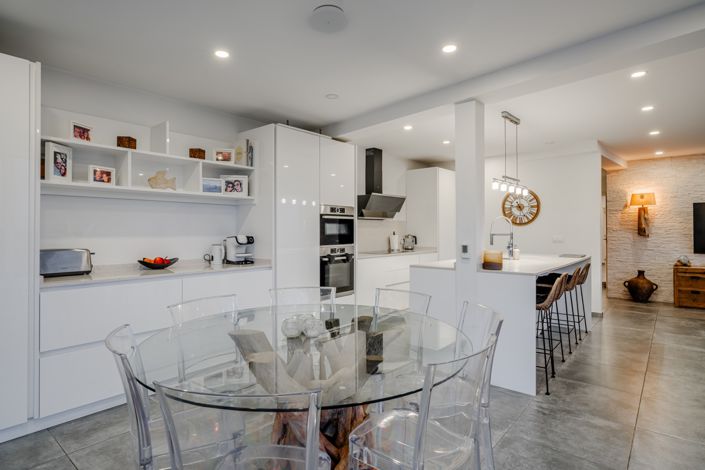 Image No.17-5 Bed Villa for sale