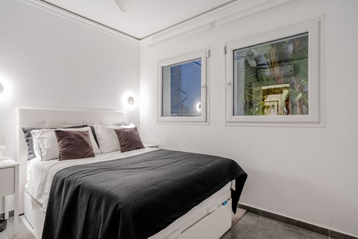 Image No.27-5 Bed Villa for sale