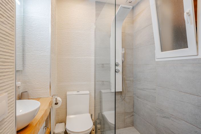 Image No.38-5 Bed Villa for sale