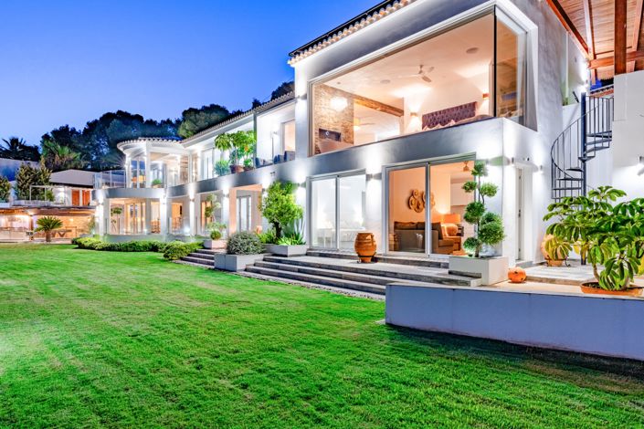 Image No.50-5 Bed Villa for sale