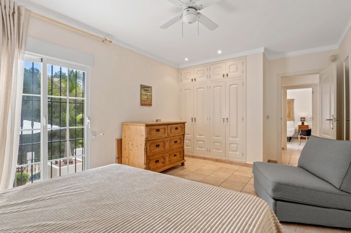 Image No.39-6 Bed Villa for sale