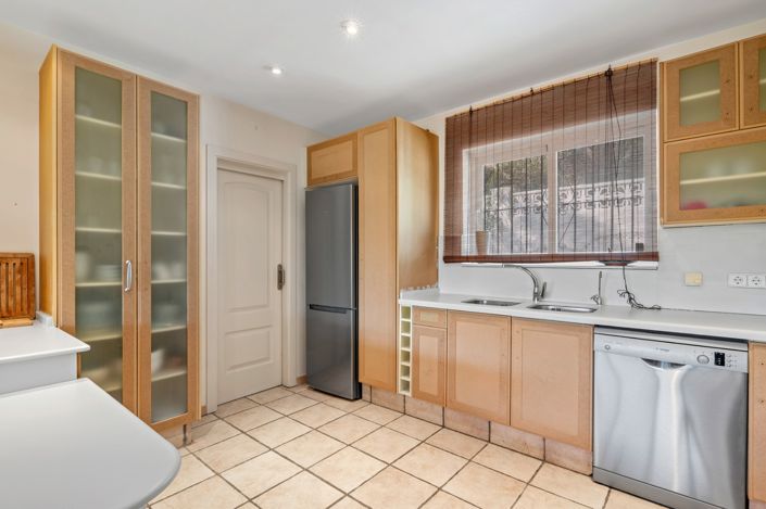 Image No.44-6 Bed Villa for sale