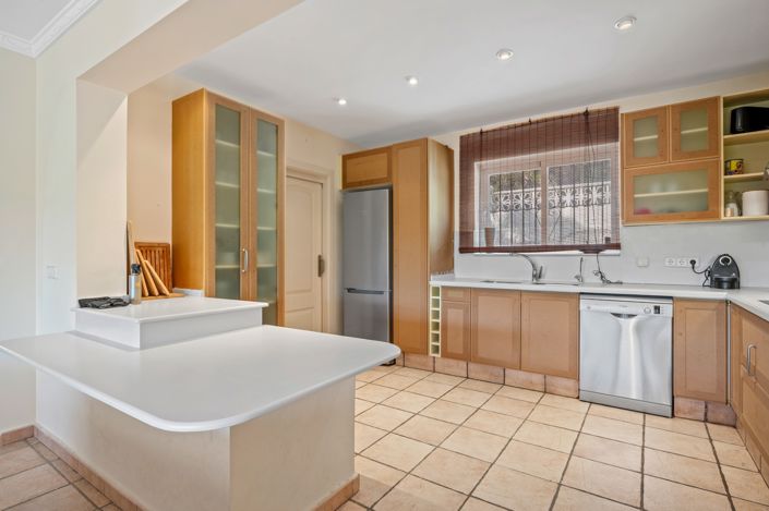 Image No.46-6 Bed Villa for sale