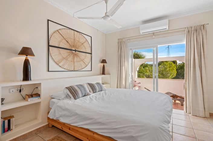 Image No.48-6 Bed Villa for sale