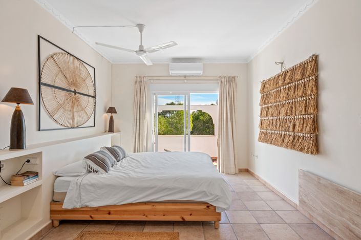 Image No.49-6 Bed Villa for sale