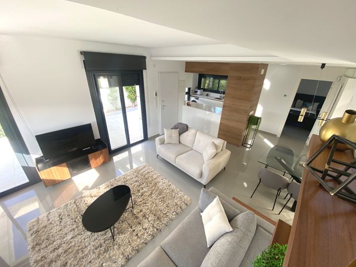 Image No.2-3 Bed Villa for sale