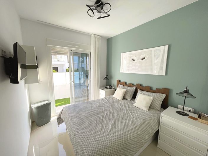 Image No.11-2 Bed Apartment for sale