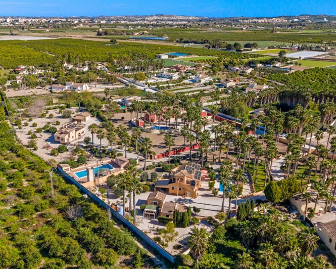 Image No.48-3 Bed Country Property for sale