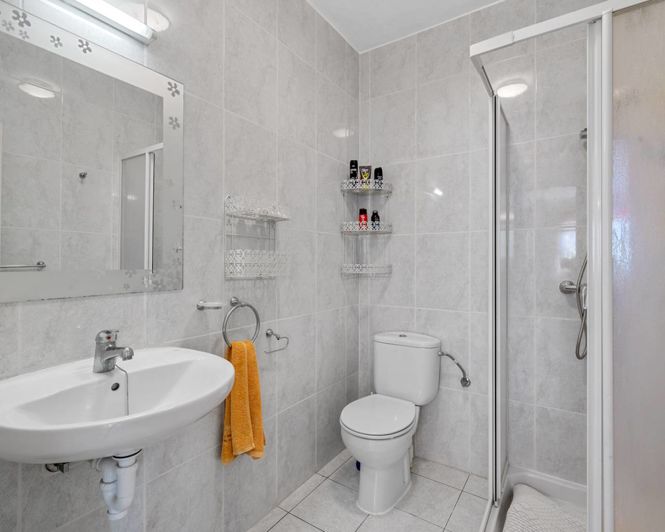 Image No.17-7 Bed Villa for sale